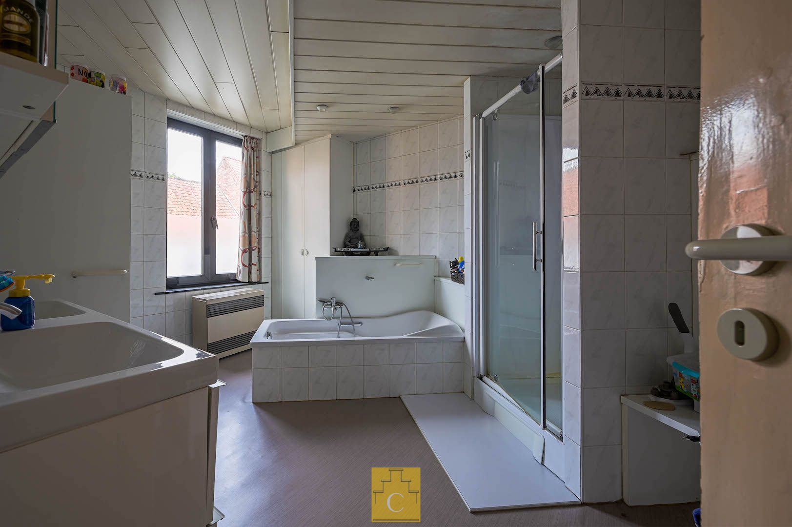 Ruim handelspand met duplexwoonst in het centrum van Loppem foto 23