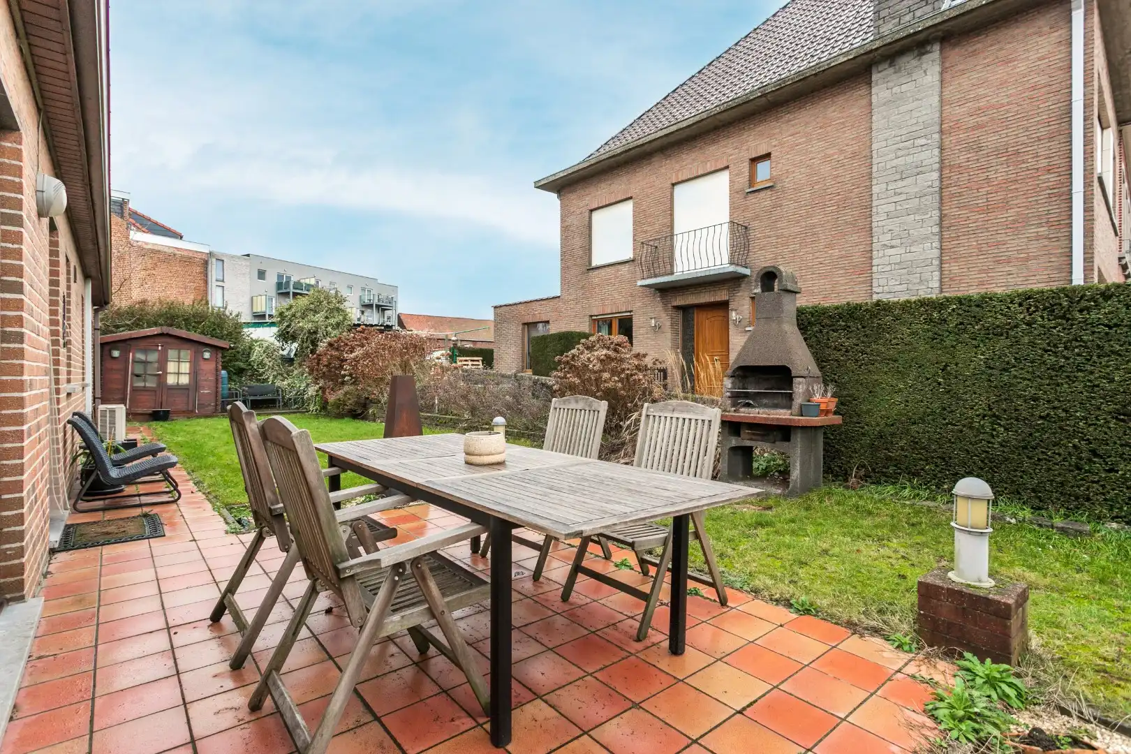 Op te frissen bungalow met 2 slaapkamers, garage en tuin op topligging in Halle foto 10