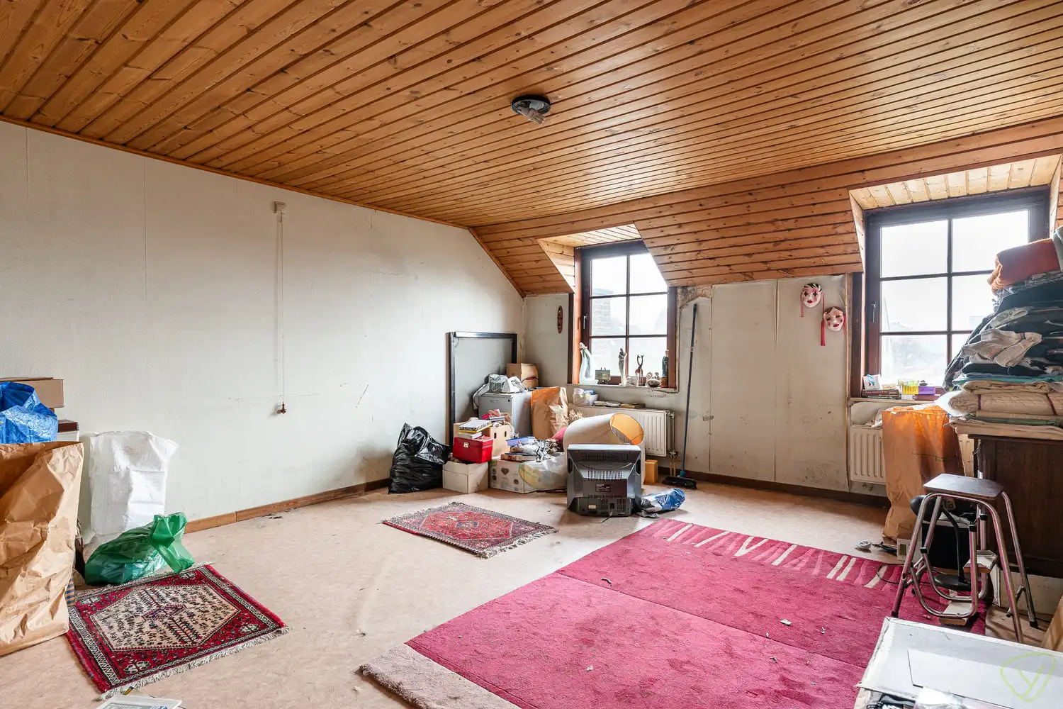 Op te frissen woning langsheen de Kriekmoerstraat te Eeklo! foto 11