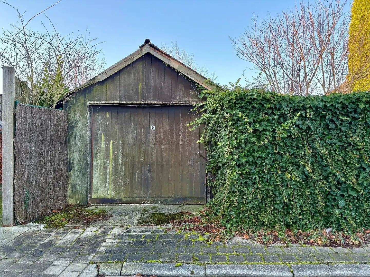 Grote hoekwoning te koop in de Bosmolens te Izegem met 3 slaapkamers, ruime tuin en een zolder met veel mogelijkheden. foto 21