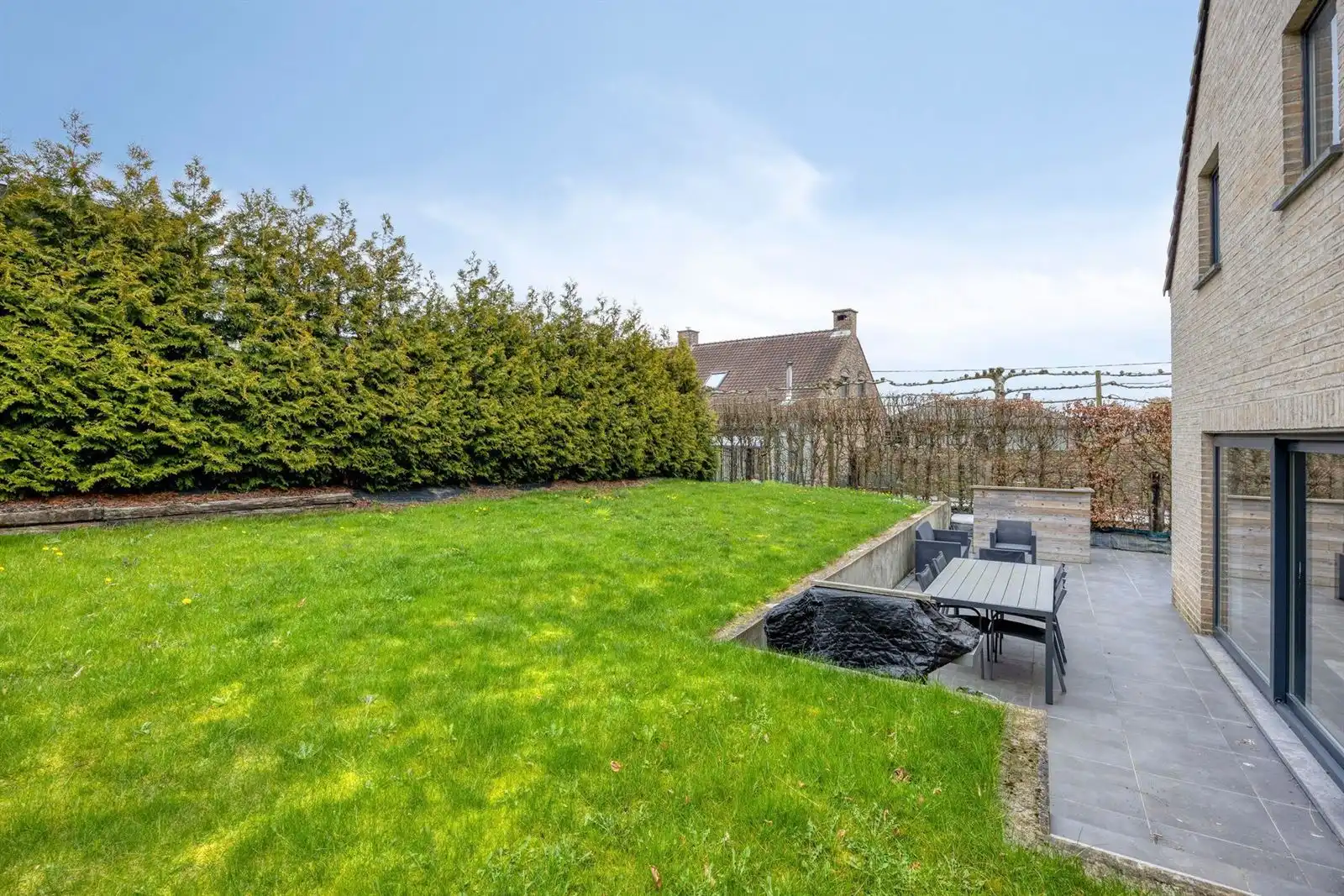 Alleenstaande woning met tuin foto 29