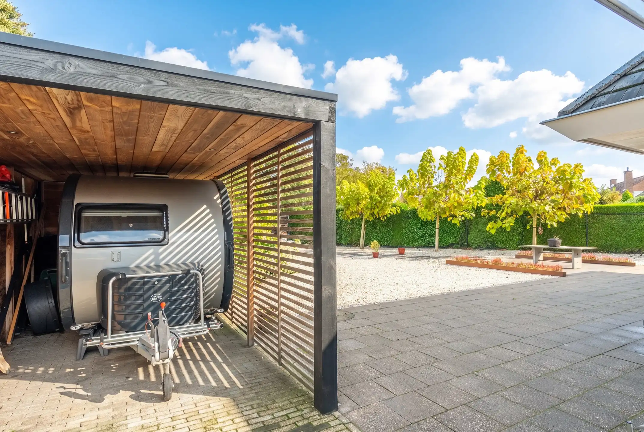 Charmante villa met 4 slaapkamers op 1.035 m² foto 38