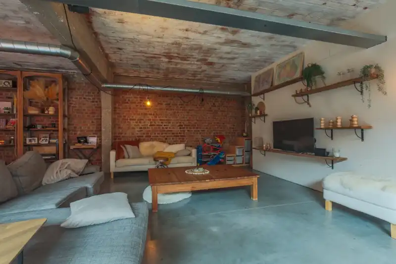 Centraal gelegen loft met 3 slaapkamers (meer mogelijk), garage voor 4 wagens, groot terras...(Energielabel A, elektriciteit goedgek...) foto 9