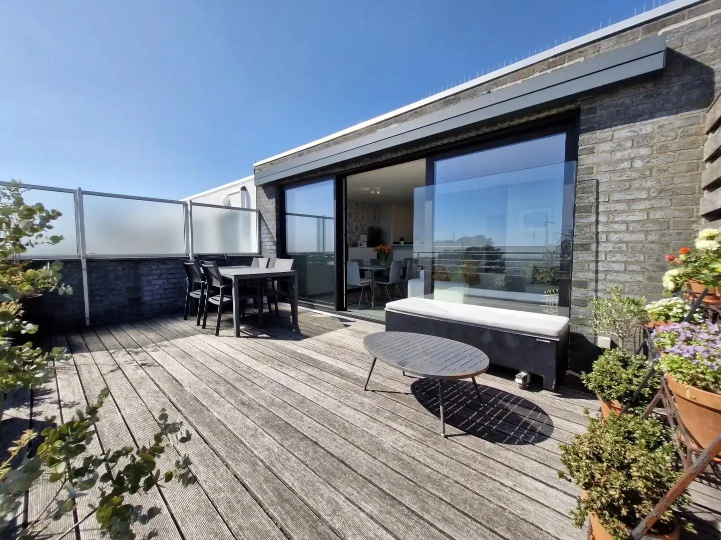Lichtrijk penthouse-appartement met groot zonneterras in Zeebrugge – op wandelafstand van zee foto 10
