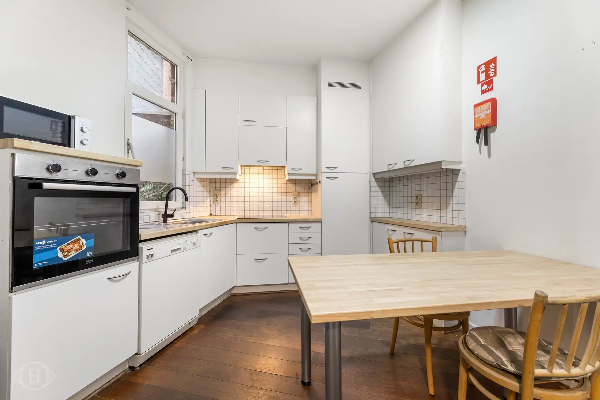 Karaktervol studentenhuis met 9 verhuurde entiteiten foto 26