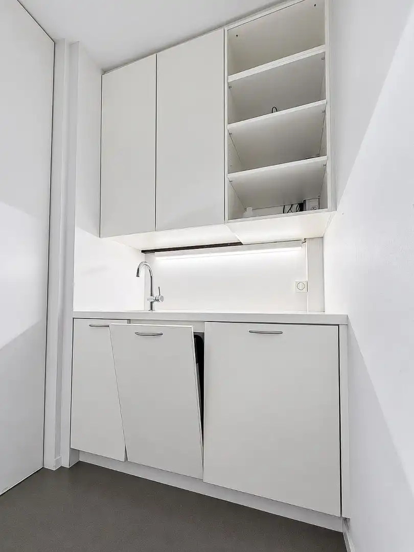 Handelsgelijkvloers Smedenstraat 13 Brugge te koop of te huur foto 15