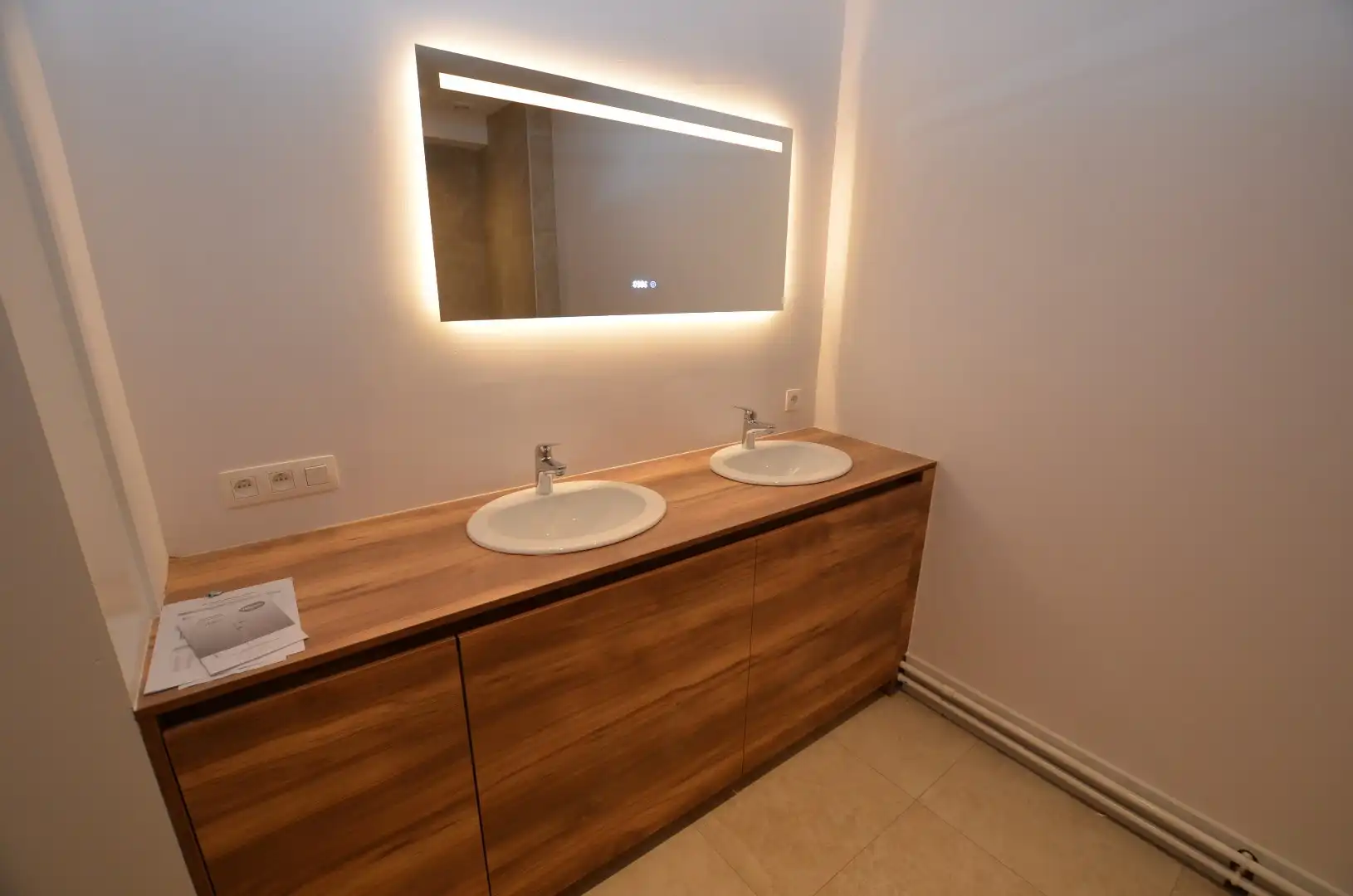 Zeer ruim appartement foto 10