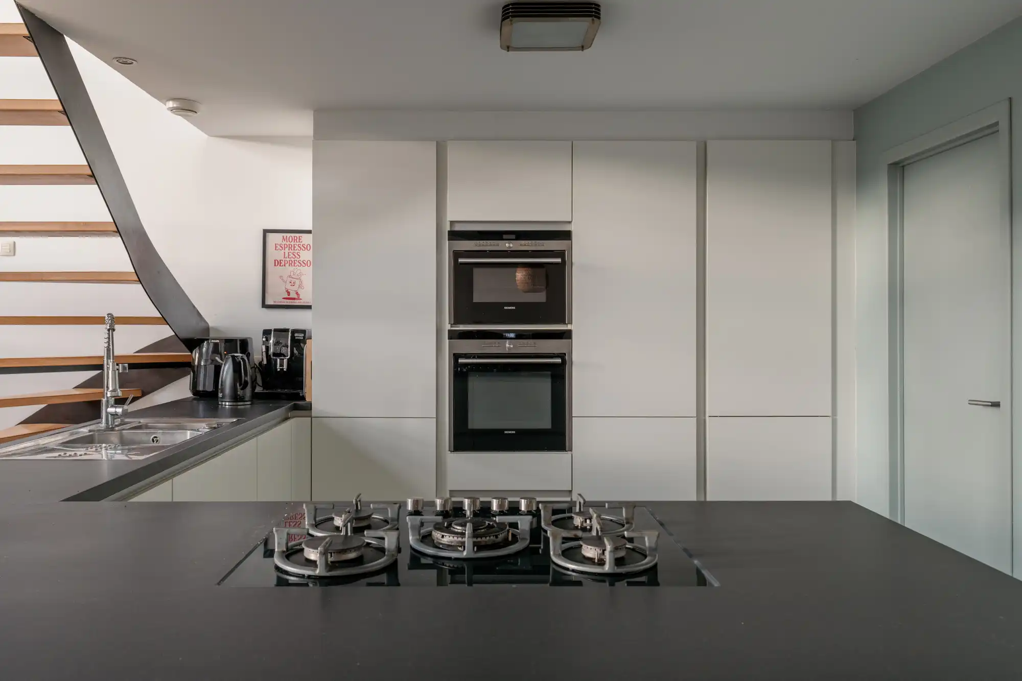 In OPTION by George: Oh my George x Good Engels 5.0 (loft for rent) foto 10