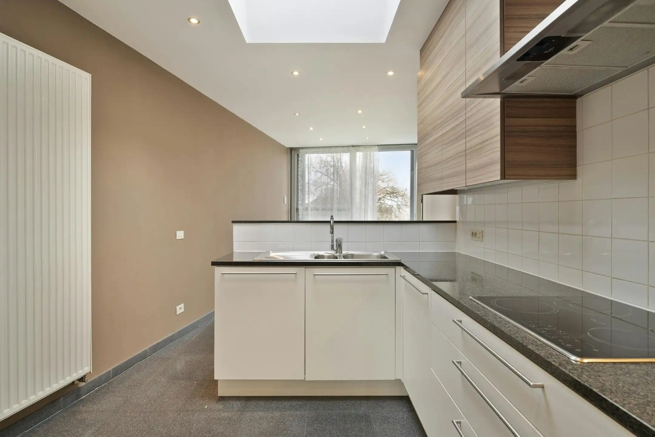 Duplex-Appartement met 2 kamers en terras in hartje Asse foto 2