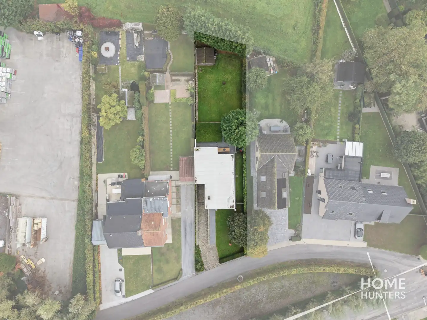 RUSTIG GELEGEN BUNGALOW MET RUIME TUIN EN VEELZIJDIGE KELDERRUIMTE foto 41