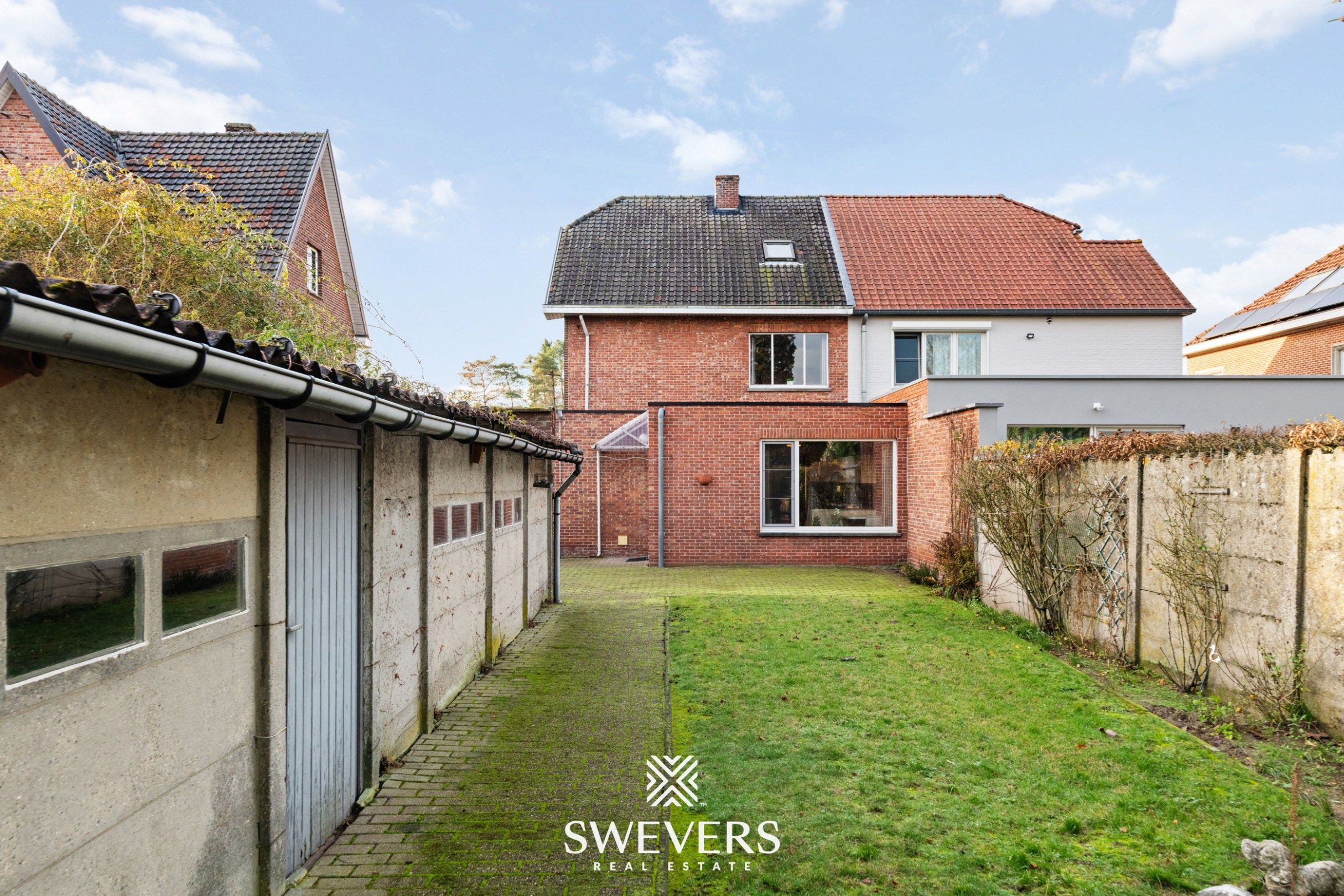 Woning met uitzonderlijk renovatiepotentieel op ruim en groen perceel nabij Zonhoven centrum foto 23