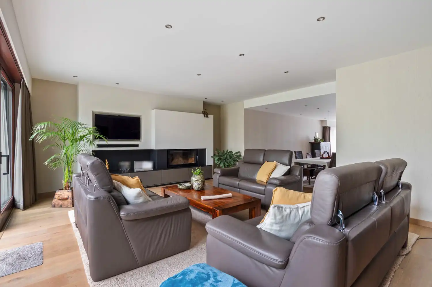 INSTAPKLARE WONING MET 3 SLK, TUIN EN GARAGE! foto 3