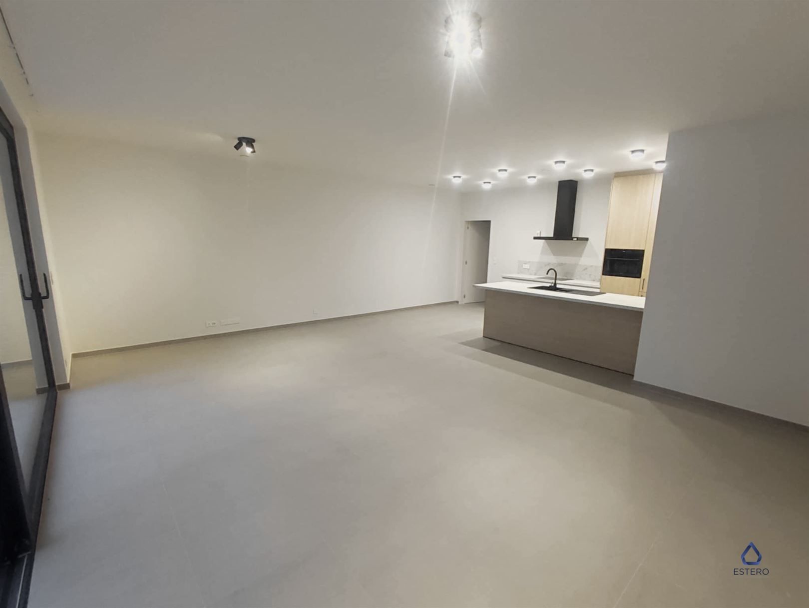 Energiezuinige nieuwbouwappartement met staanplaats en gemeenschappelijk zwembad foto 3