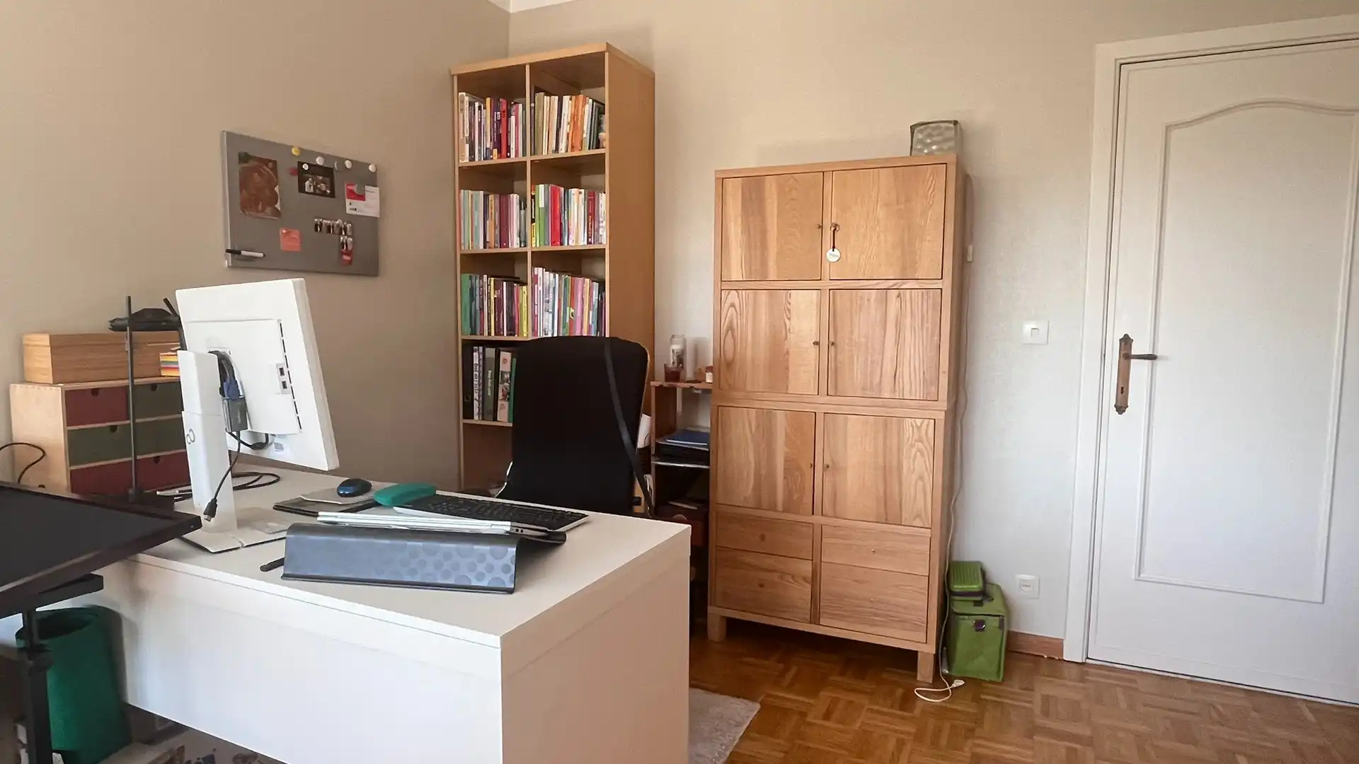 Appartement met drie slaapkamers, terras, kelderberging en garage. foto 6