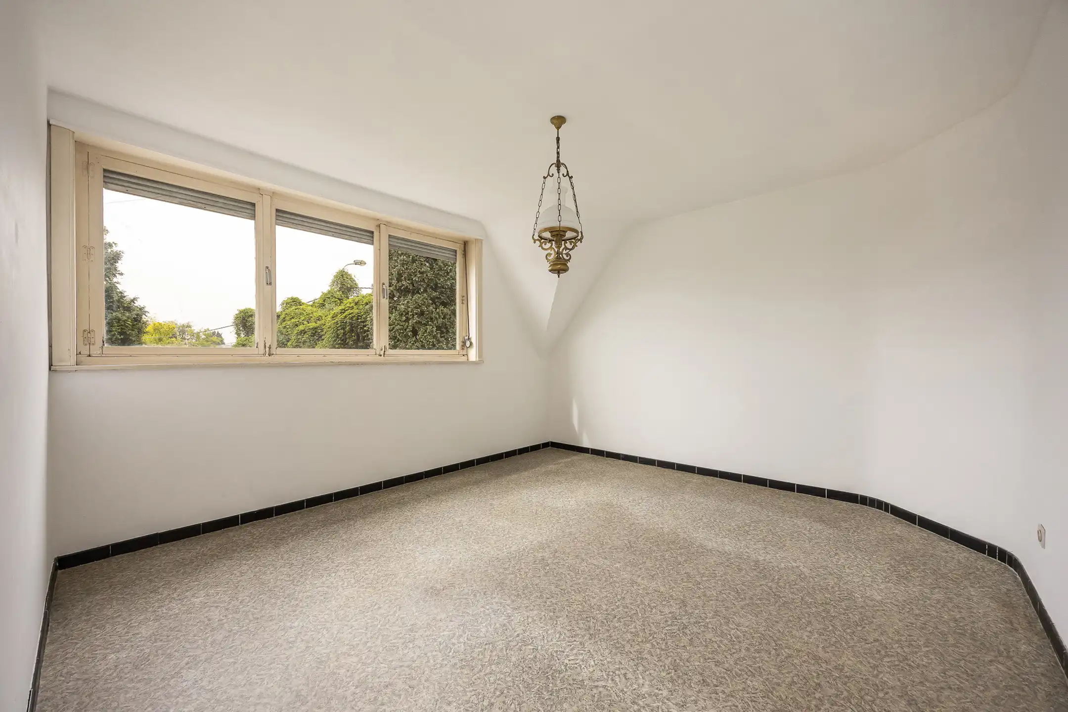 Te renoveren woning met 4 slpk's op toplocatie in Beerse foto 20