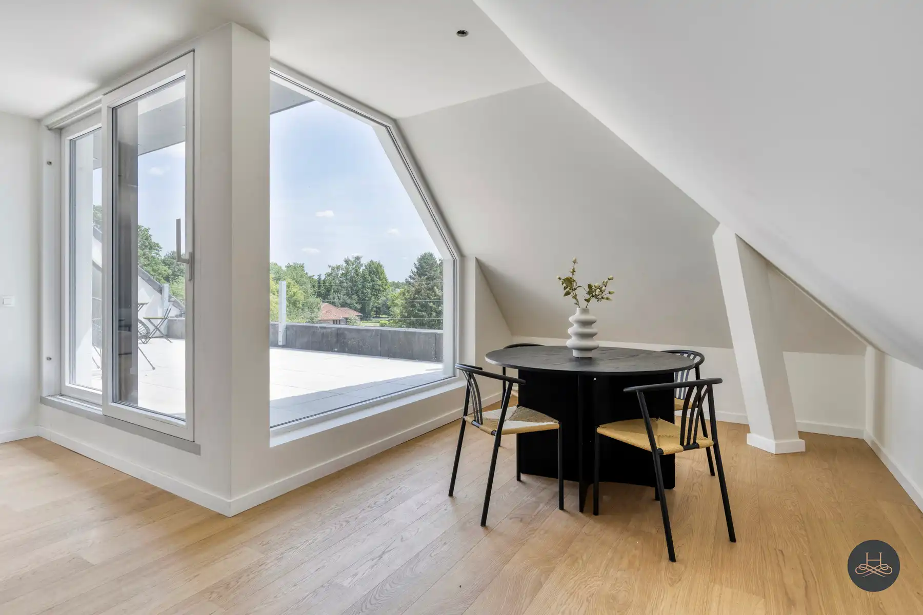 Kwalitatief afgewerkte penthouse tegenover Bloso-domein foto 8