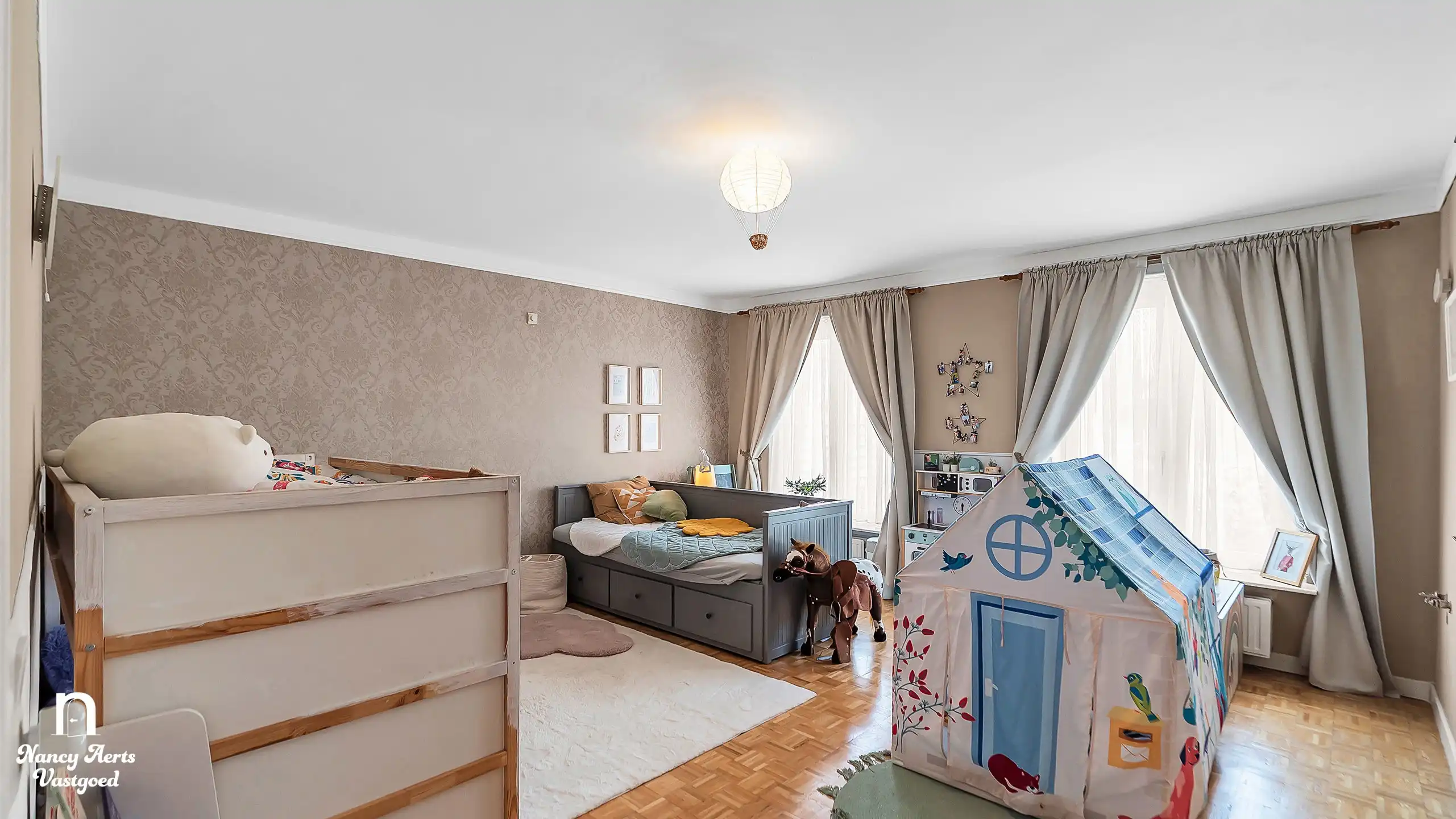 Veelzijdige villa met bijna 20 are groen en aparte woonunit foto 13