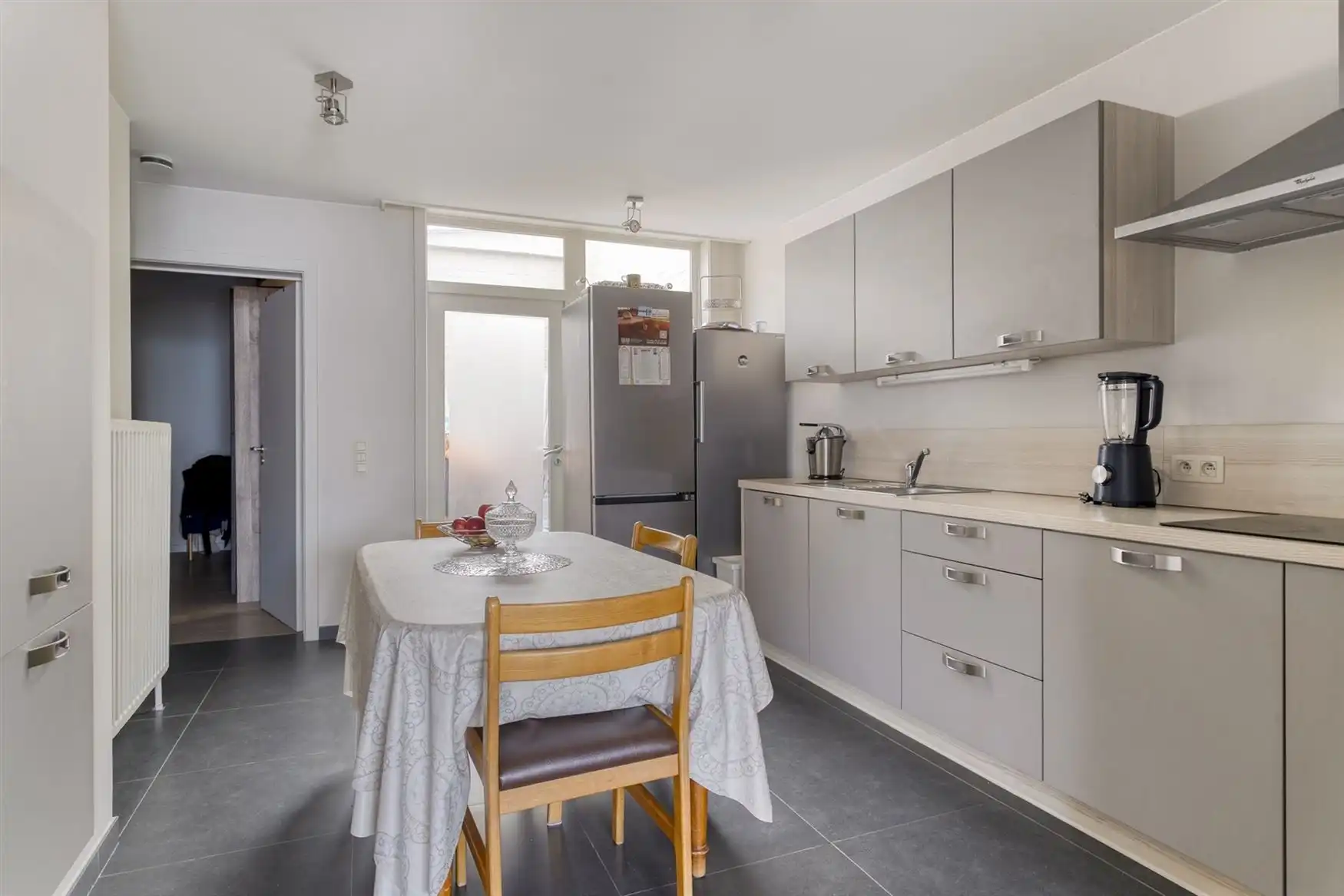 Instapklare woning met garage en conforme elektriciteit. foto 4