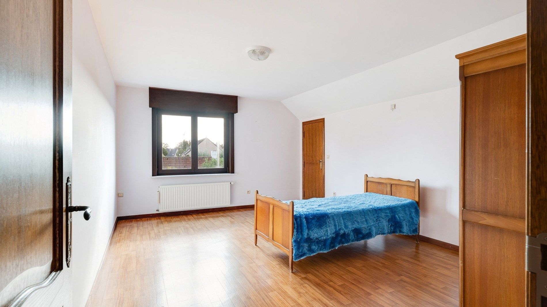 Grote alleenstaande villa te Dudzele foto 18