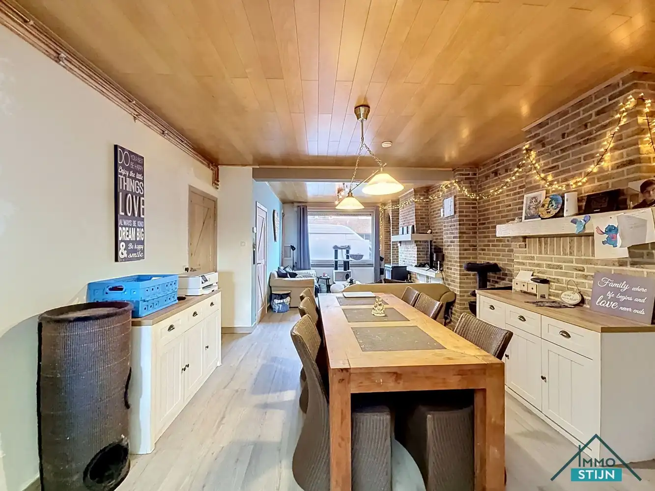 Ruime gezinswoning met 3 slaapkamers en moderne leefkeuken foto 3