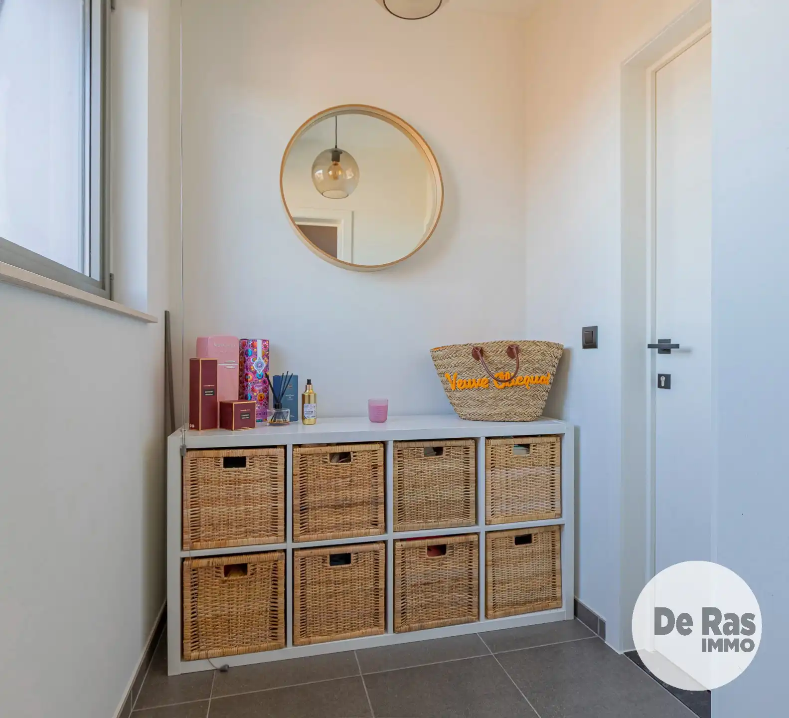 HERZELE - Recent appartement met 2 slpks, pal in het centrum foto 3