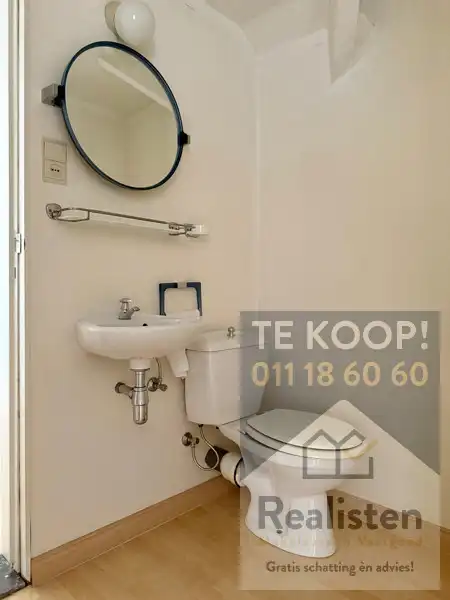 Charmant en ruim huis te koop in Stokrooie - Perfecte gezinswoning met 4 slaapkamers en een tennisplein foto 36