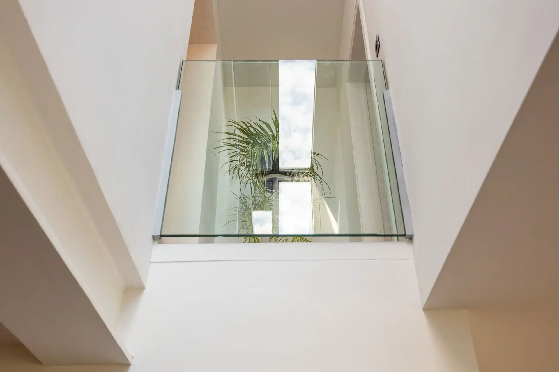 Volledig gerenoveerde gezinswoning met 5 slpks te Kontich foto 34