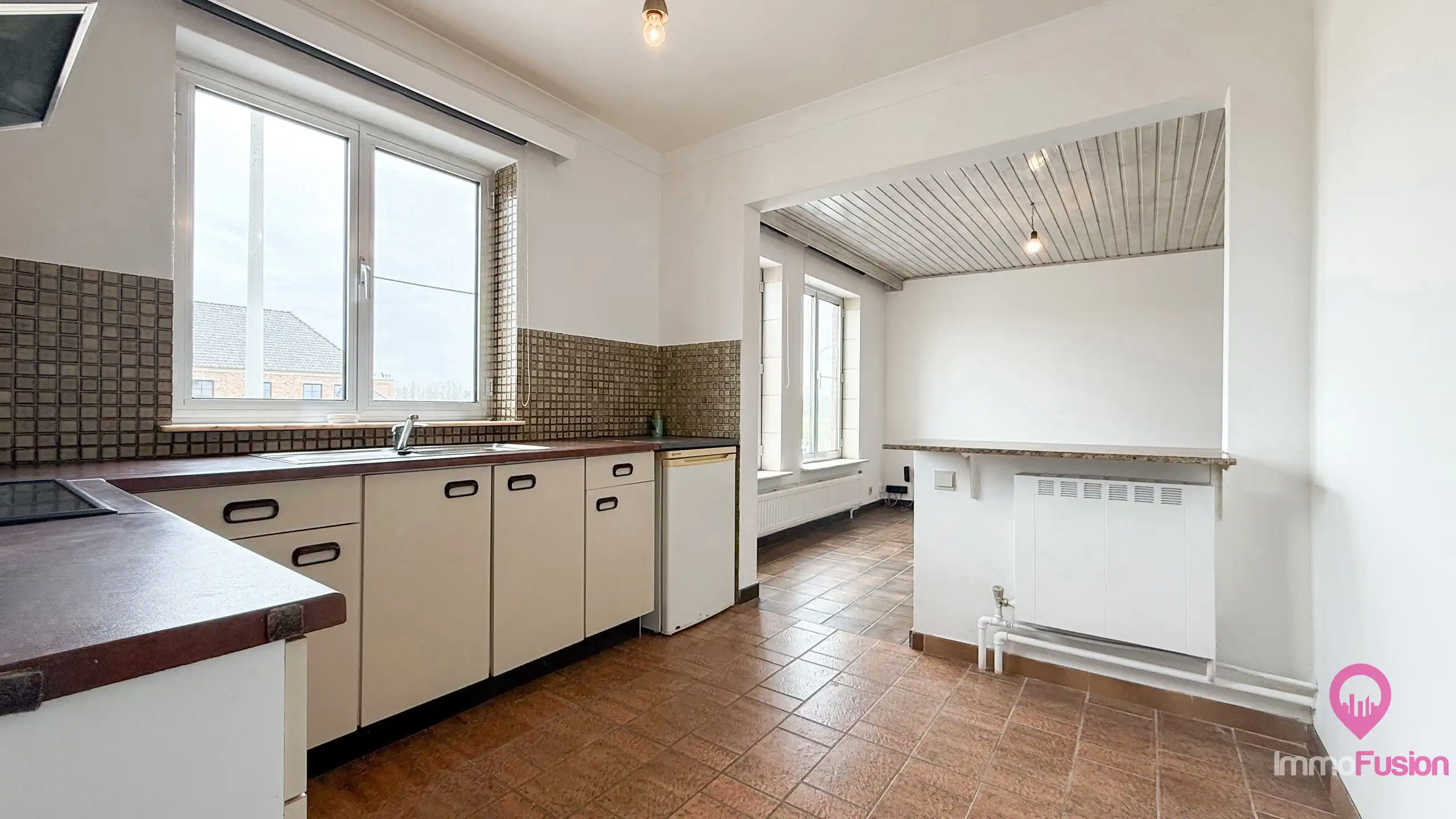 Ideaal gelegen 2-slaapkamerappartement met uitstekende bereikbaarheid! foto 12