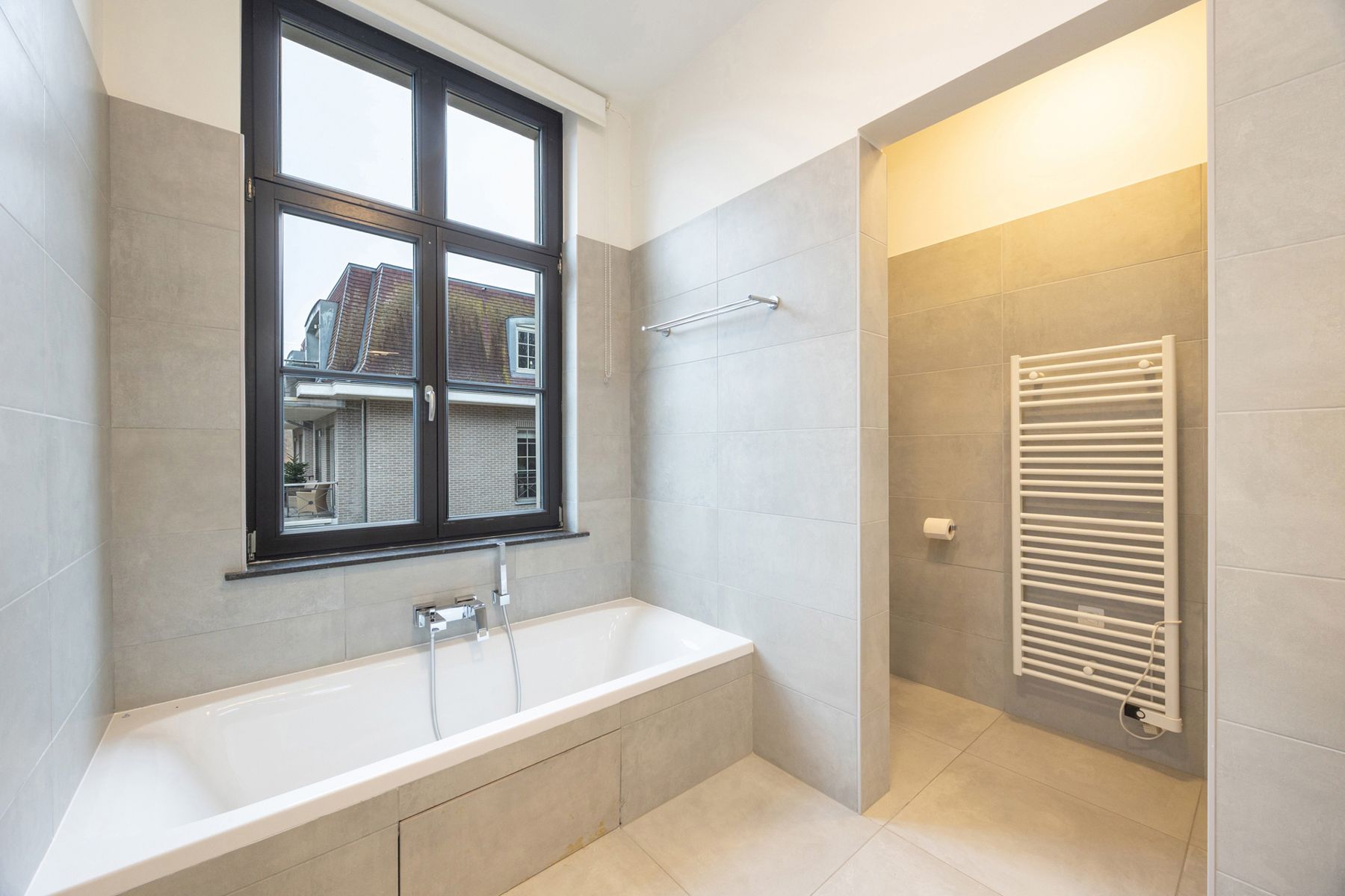 Luxe villa appartement in een kleinschalige residentie met lift. foto 12