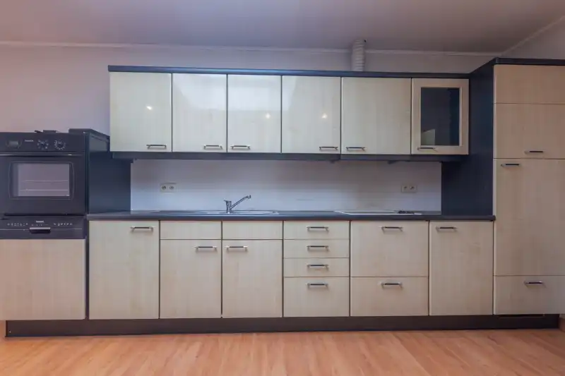 Handelshuis : winkel +/-  50m² , 3 slaapkamers, ruime  leefruimtes,groot terras... foto 7