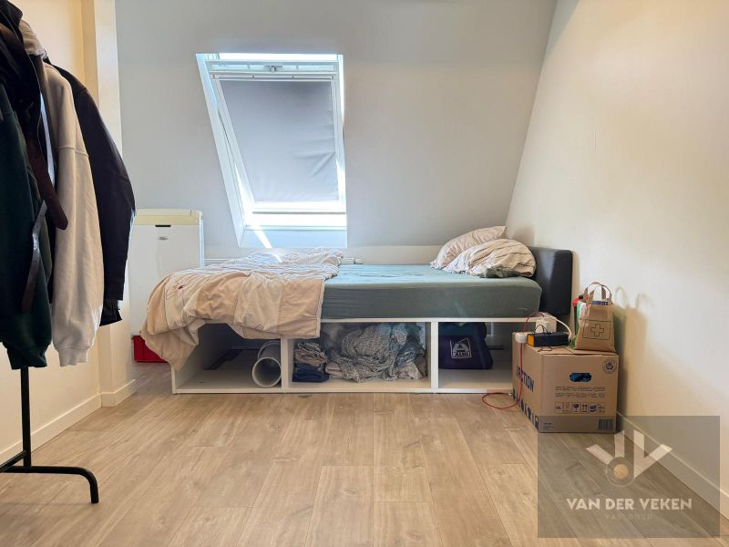 Stijlvol duplexappartement met 2 SLPK in hartje Hasselt foto 11