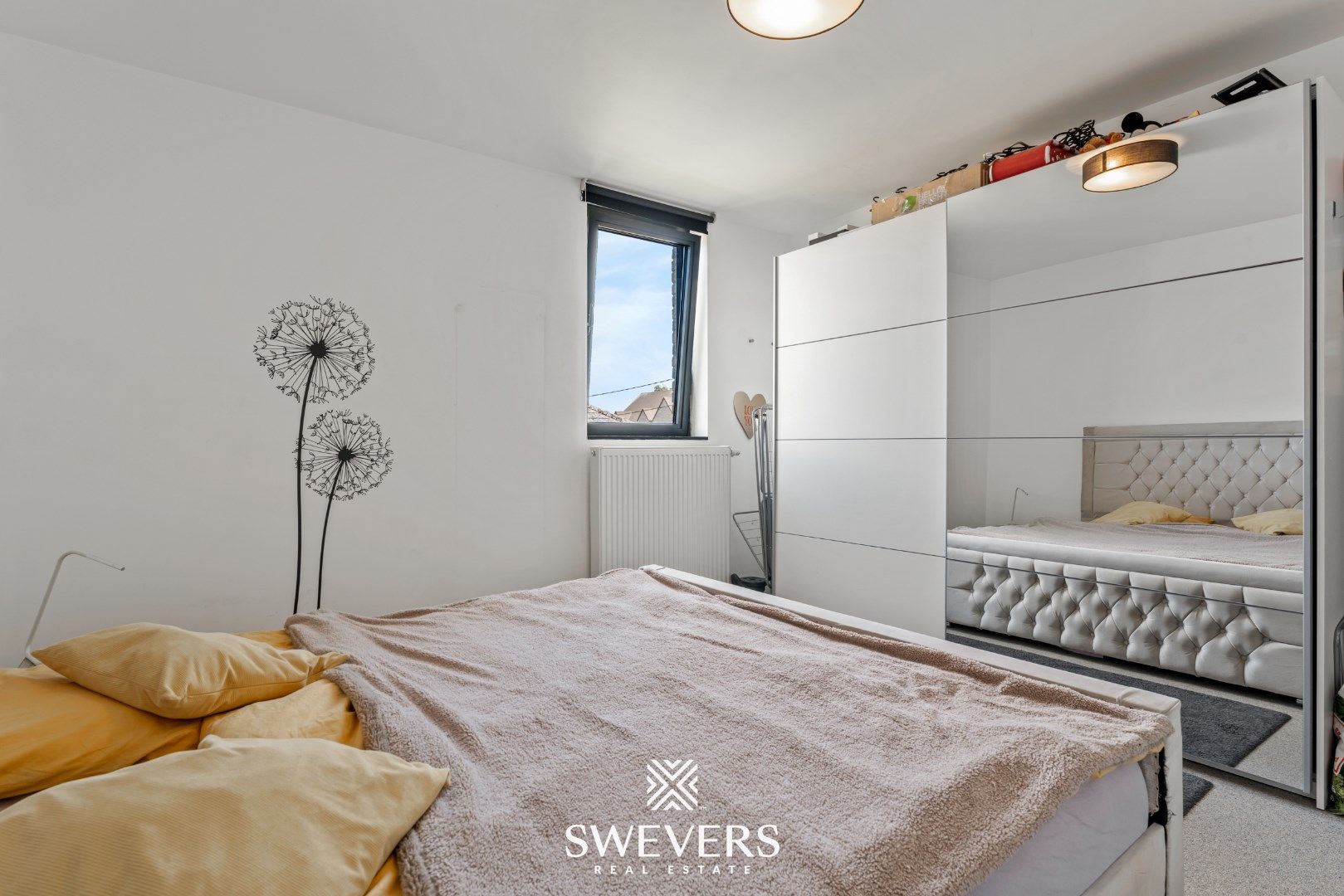 Instapklaar appartement met groot terras in hartje Tongeren foto 12
