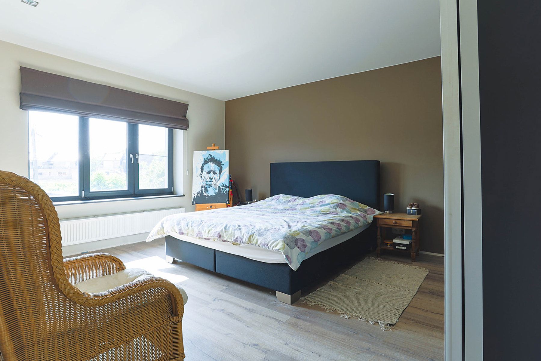 Instapklare woning met nieuwe aanbouw, 3 slks. en tuin foto 15