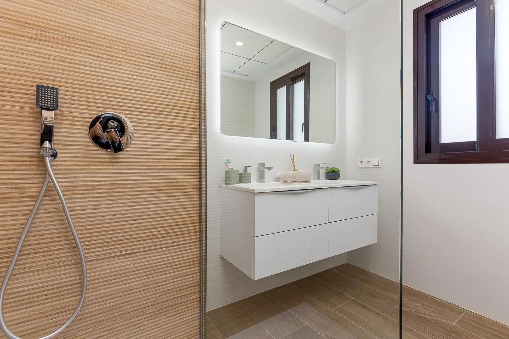 Moderne luxe nabij Benidorm: ontdek jouw droomvilla! foto 15