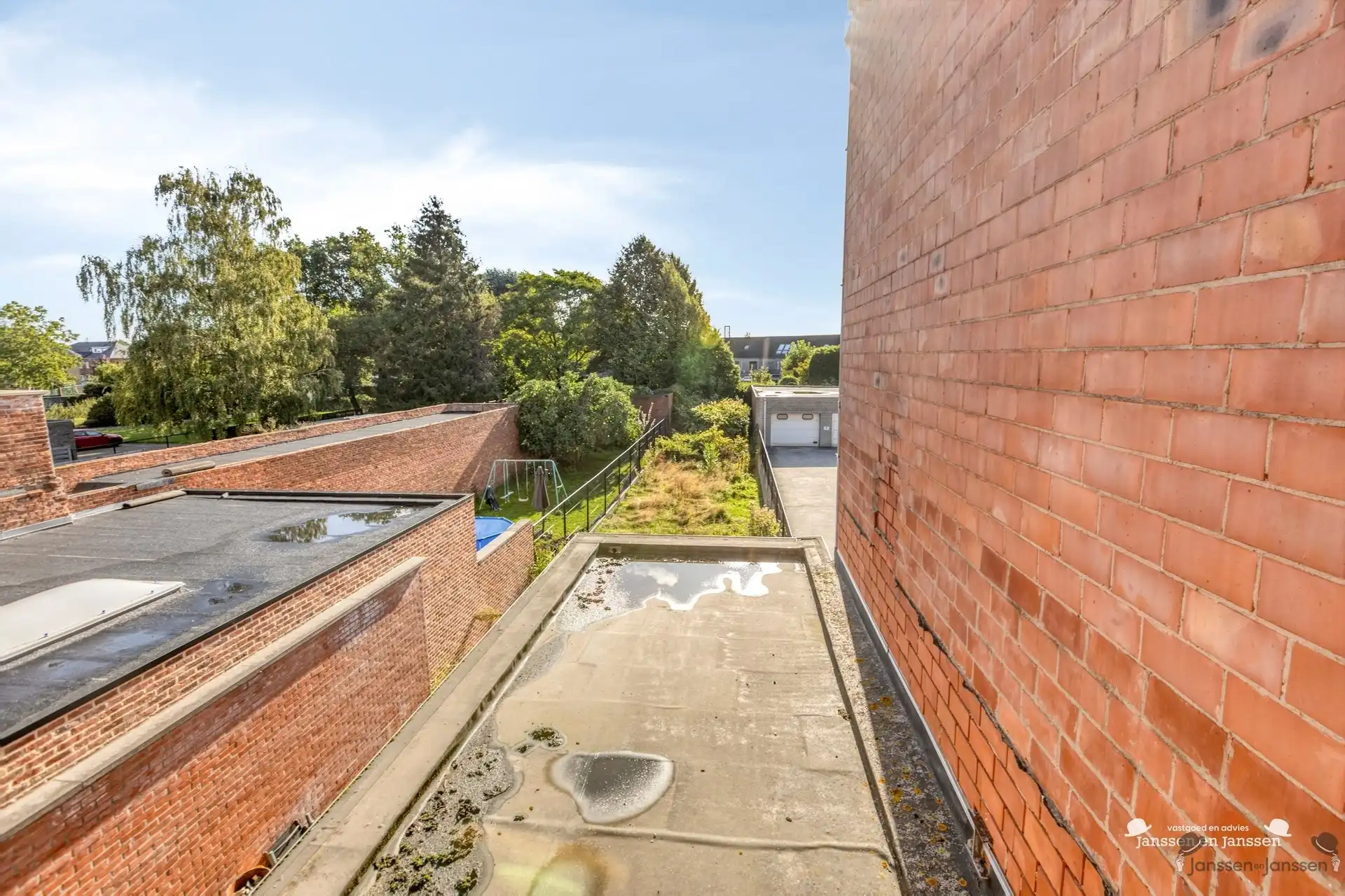 Instapklare rijwoning met 3 slaapkamers, terras en diepe tuin in Hasselt foto 21