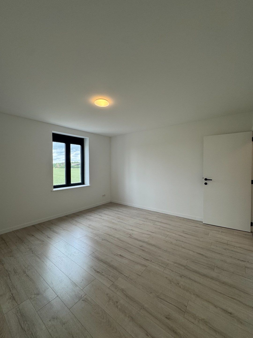 Volledig gerenoveerde, instapklare woning in Grimbergen – EPC A! zonnepanelen, warmtepomp! foto 14