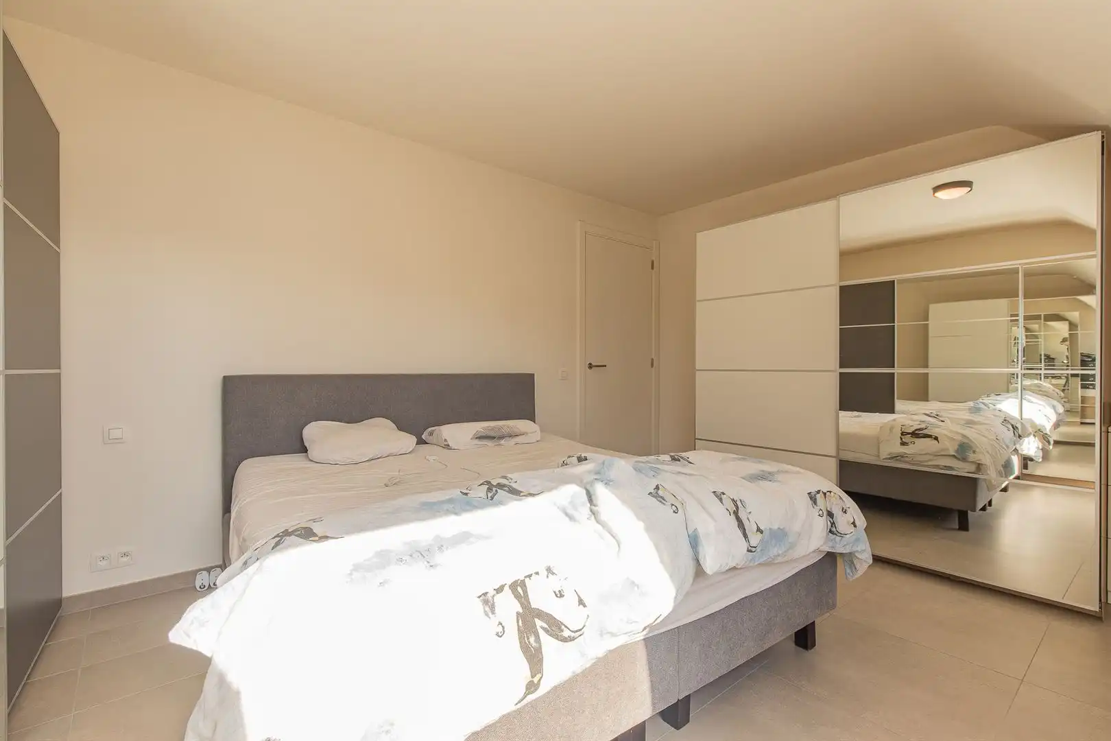 Modern appartement met terras en staanplaats te Grembergen bij Dendermonde  foto 10