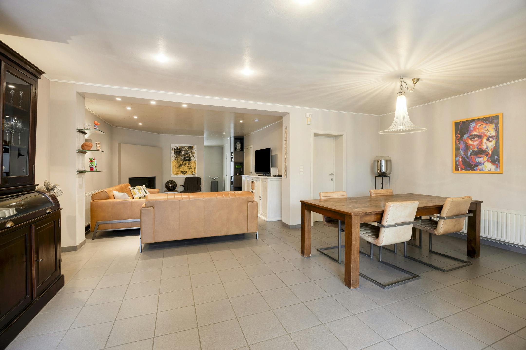 Goed gelegen stadswoning met 3 of 4 slaapkamers, tuin en garagebox  foto 6