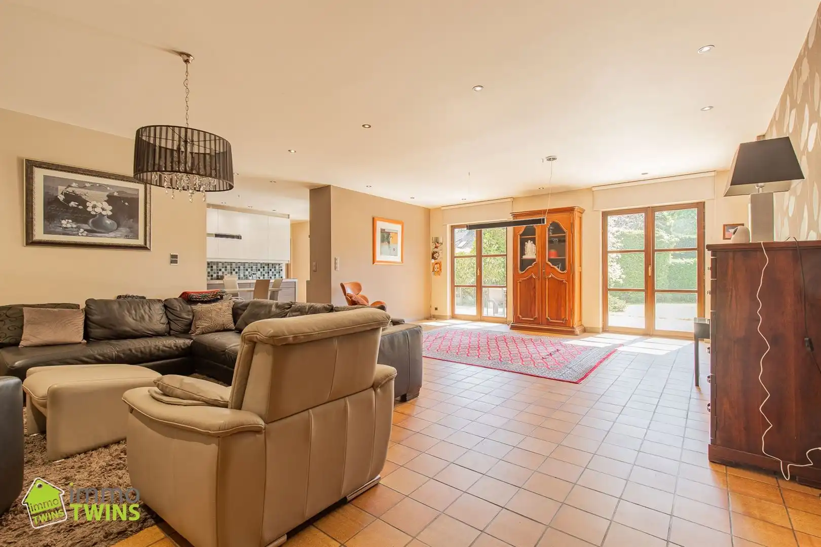 Uitzonderlijk ruime en veelzijdige praktijkwoning / cohousing met tal van mogelijkheden foto 4