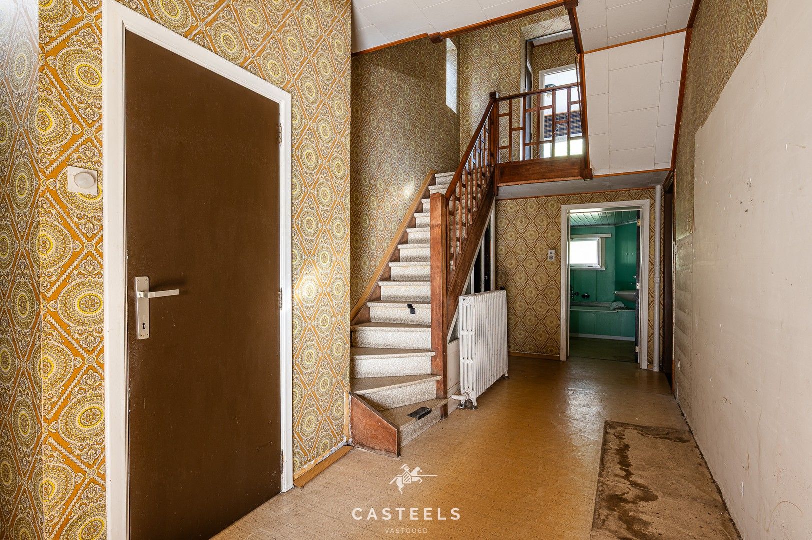 Ruime, te renoveren woning te koop in Gent foto 11