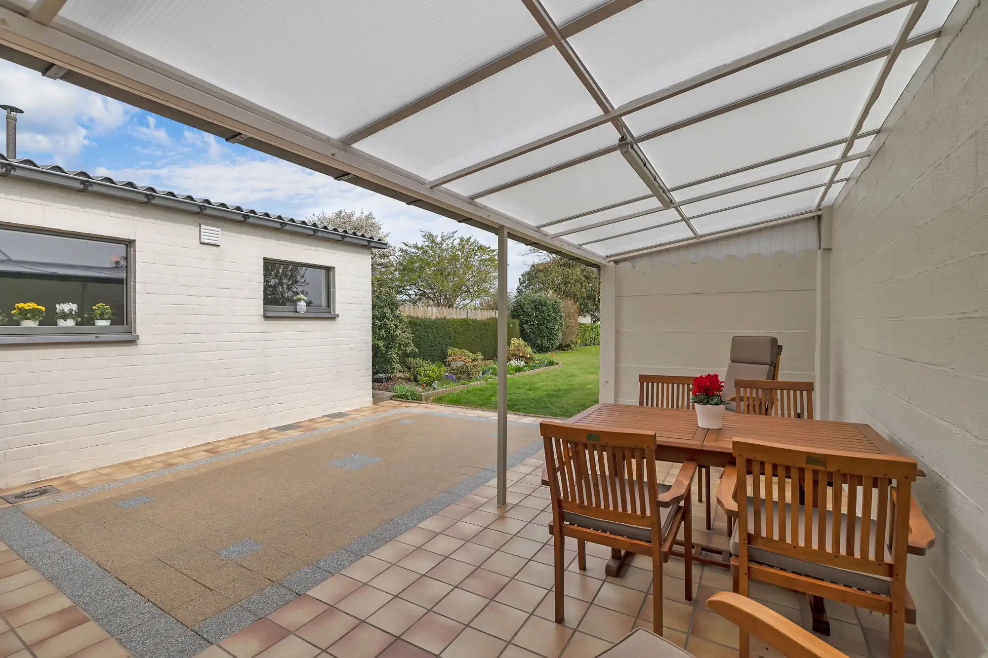 Goed onderhouden woning met garage op strategische locatie foto 21