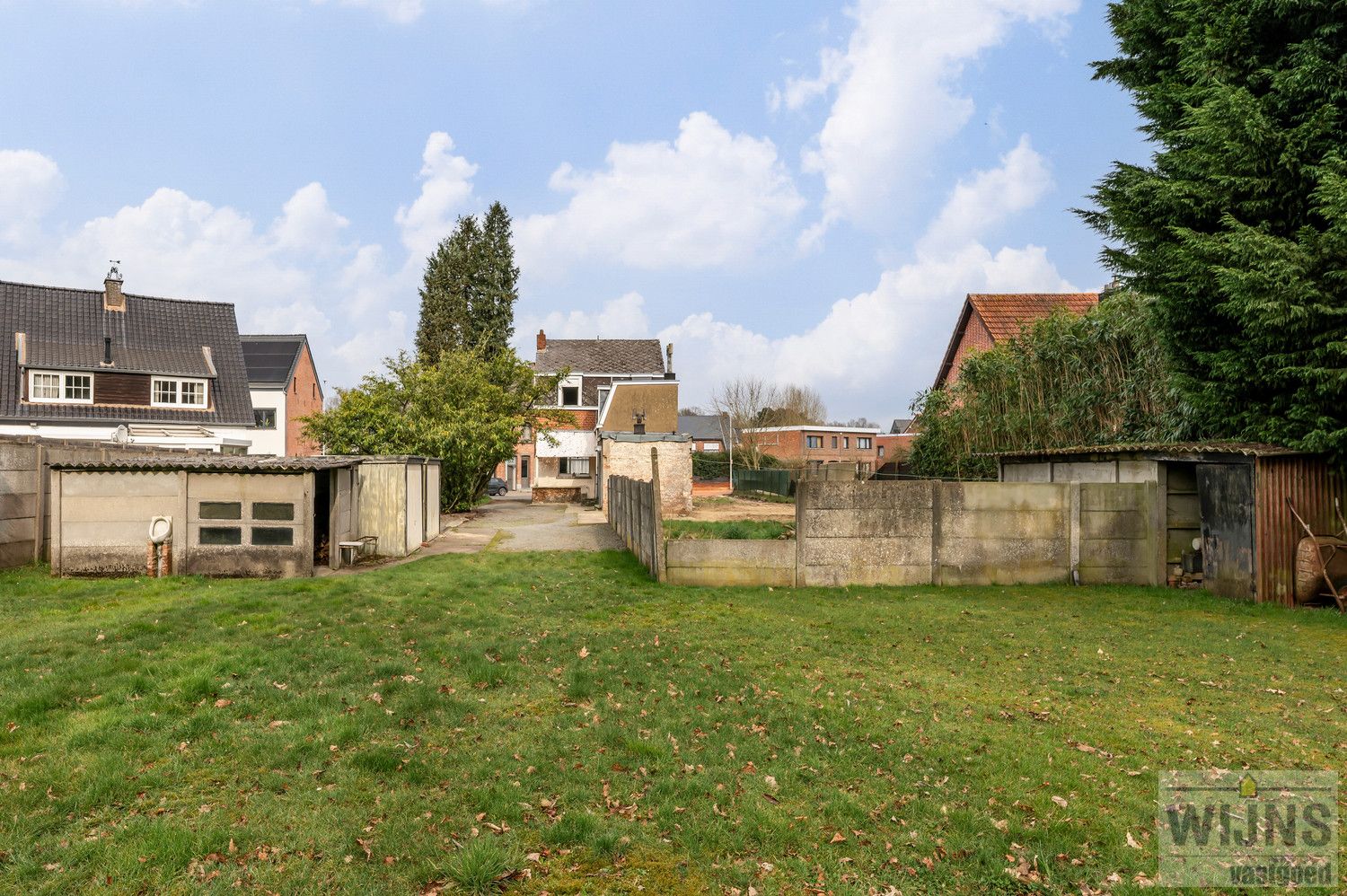 Renovatieproject met prachtige tuin en zicht op bos foto 30