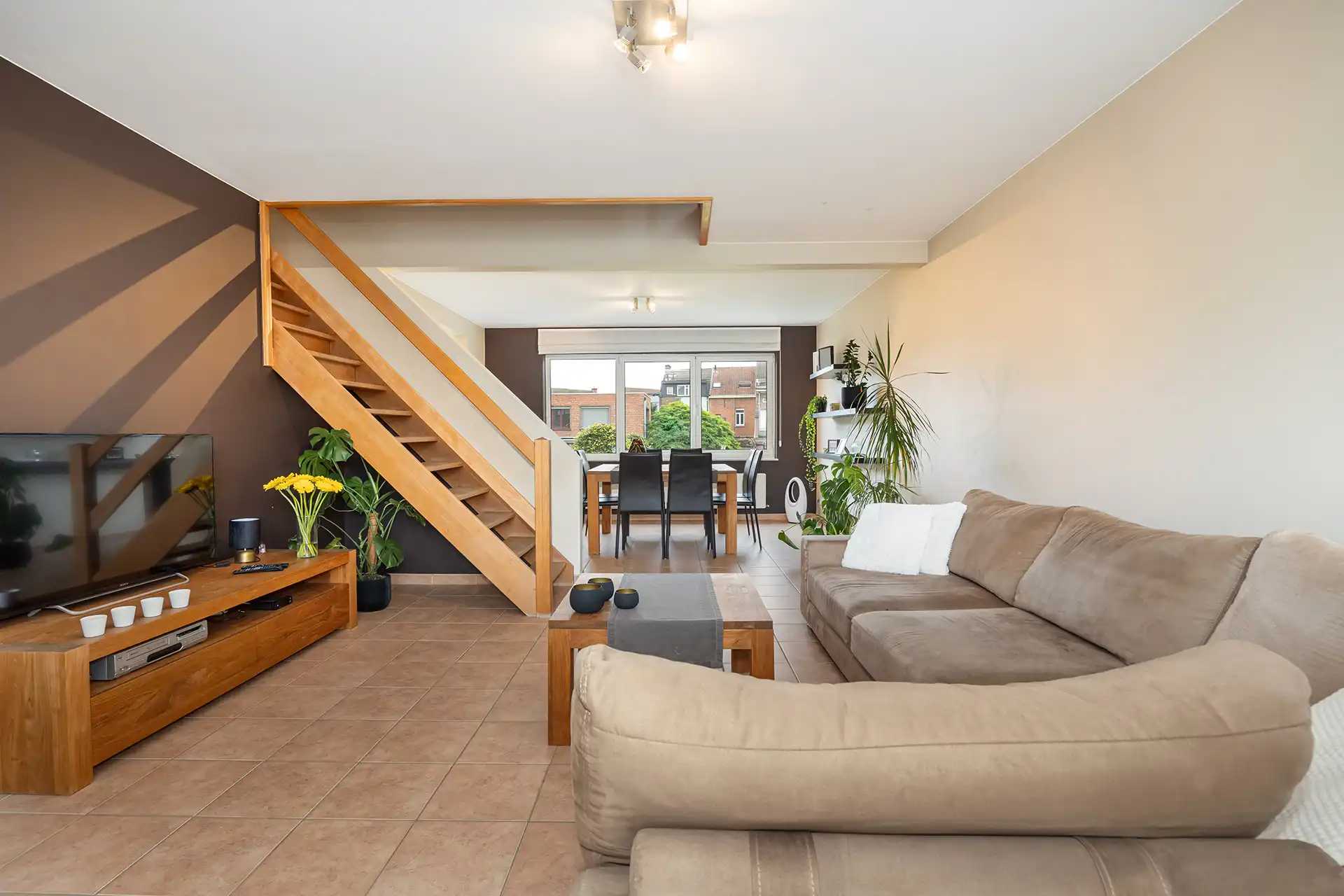 Duplexappartement met 3 slaapkamers, garage en riant terras. foto 4
