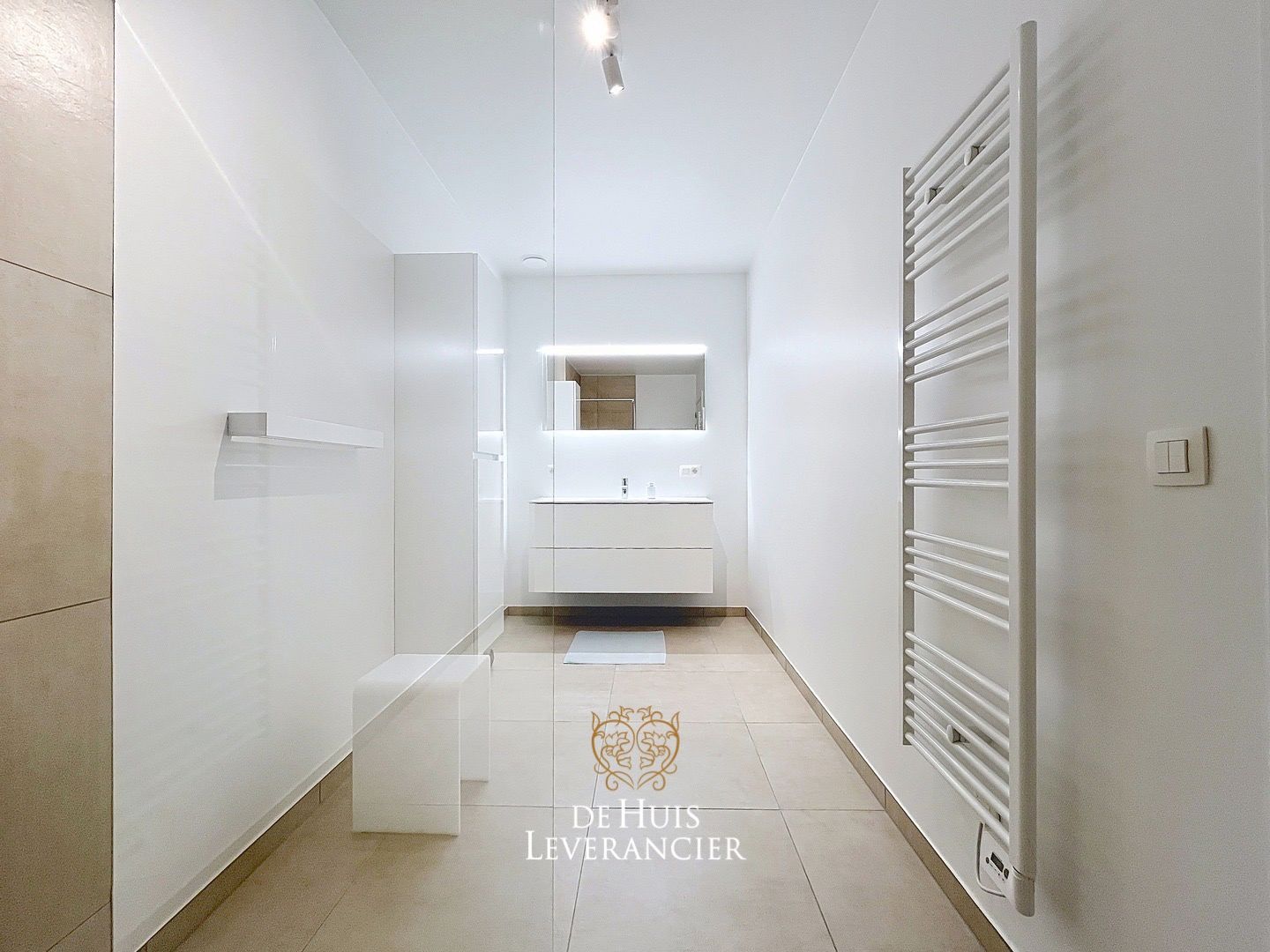 Discrete luxe & tijdloze elegantie : subliem nieuwbouwappartement met terras en gemeenschappelijk tuin te koop in Boechout foto 8