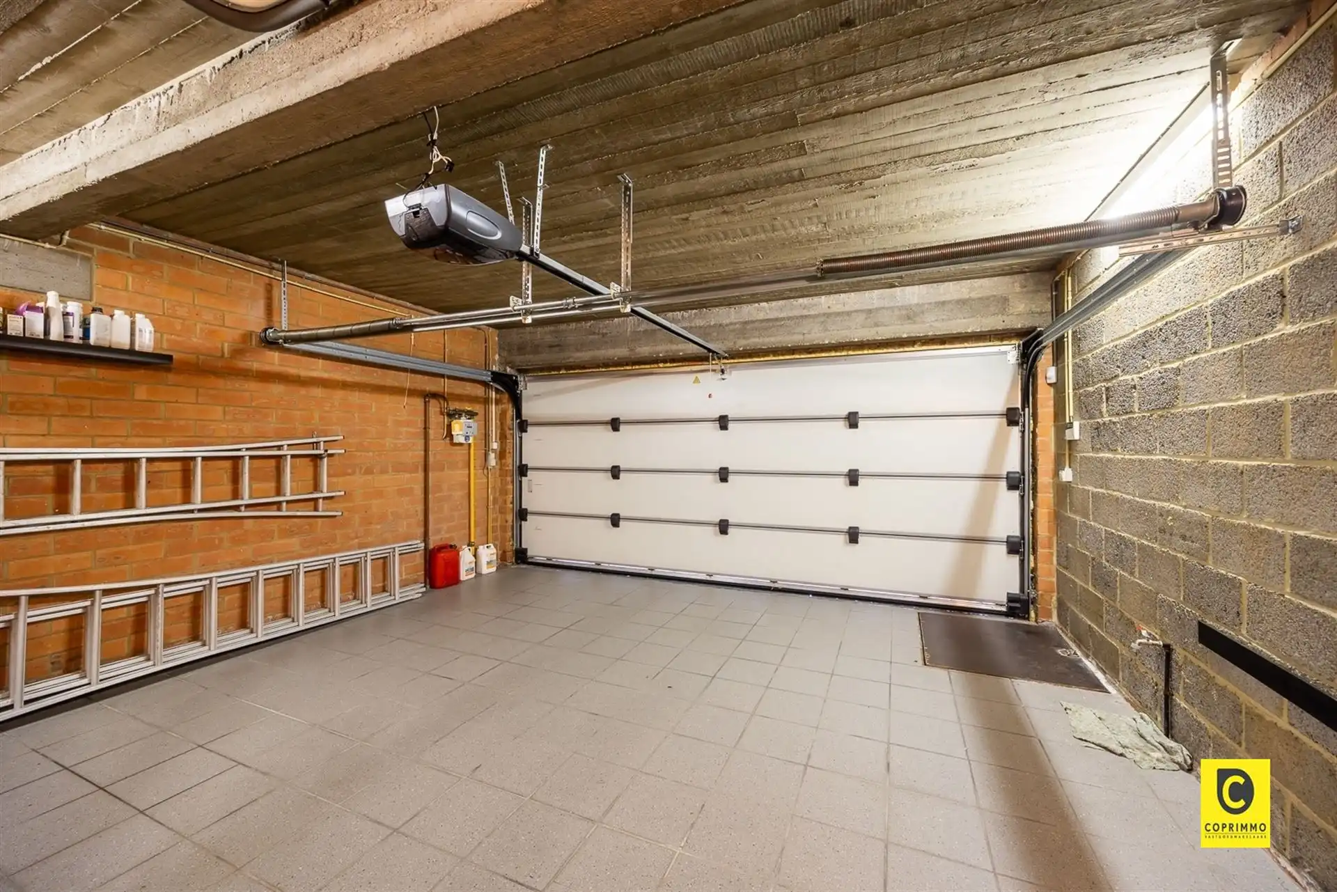 Villa: 4 slk op perceel op 831  m²  foto 14