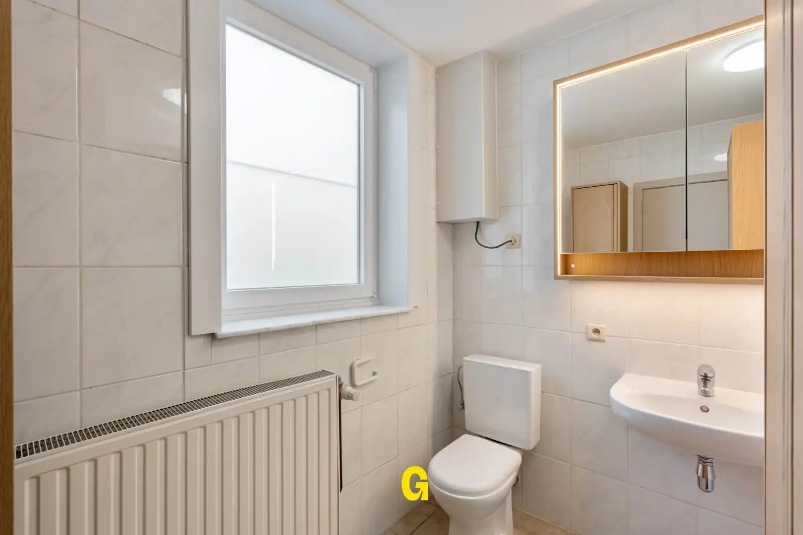 Degelijk gerenoveerde woning met 3 slaapkamers en leuk stadstuintje op 2a10ca, vlak bij het centrum foto 16