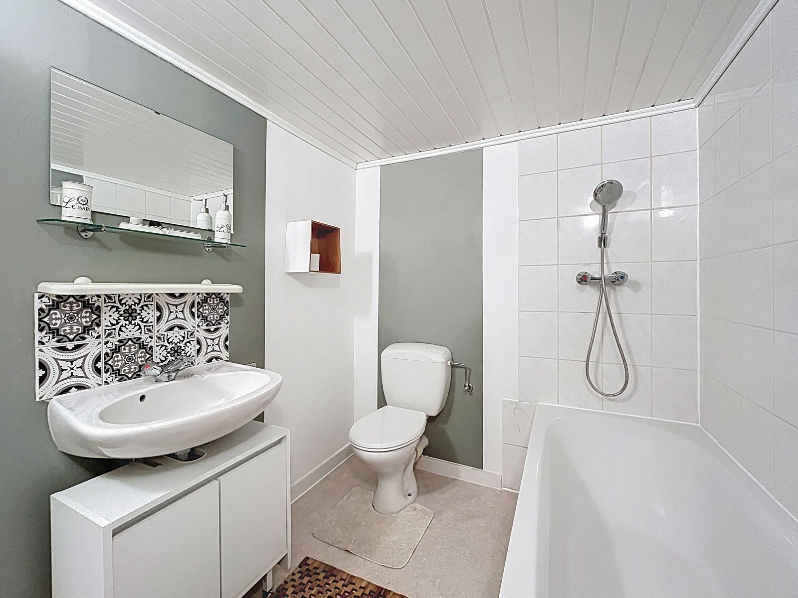 Rijwoning met 2 slpks foto 9