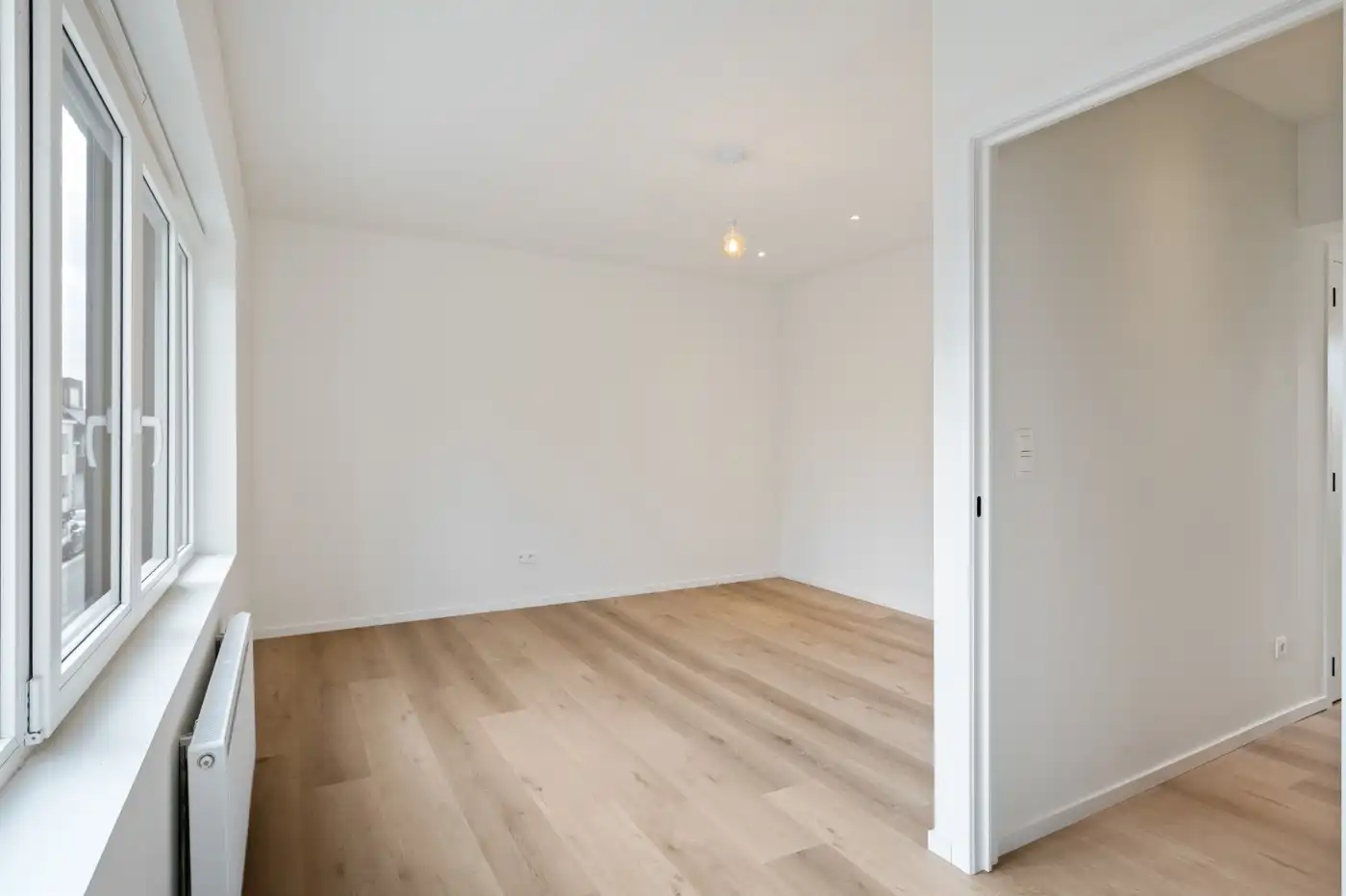 Volledig gerenoveerde, instapklare woning met 3 slpk. en grote tuin foto 15