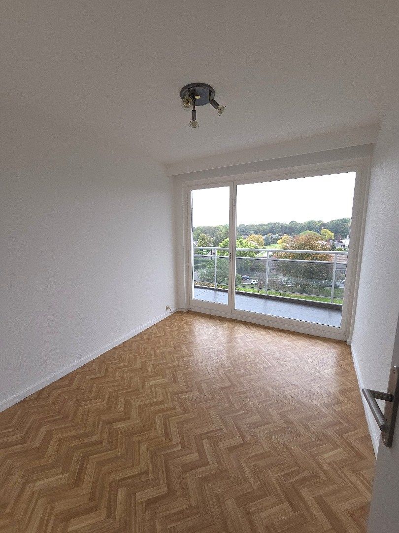 Te koop: Appartement op de 5de verdieping met een uitzicht dat nooit verveelt! foto 7