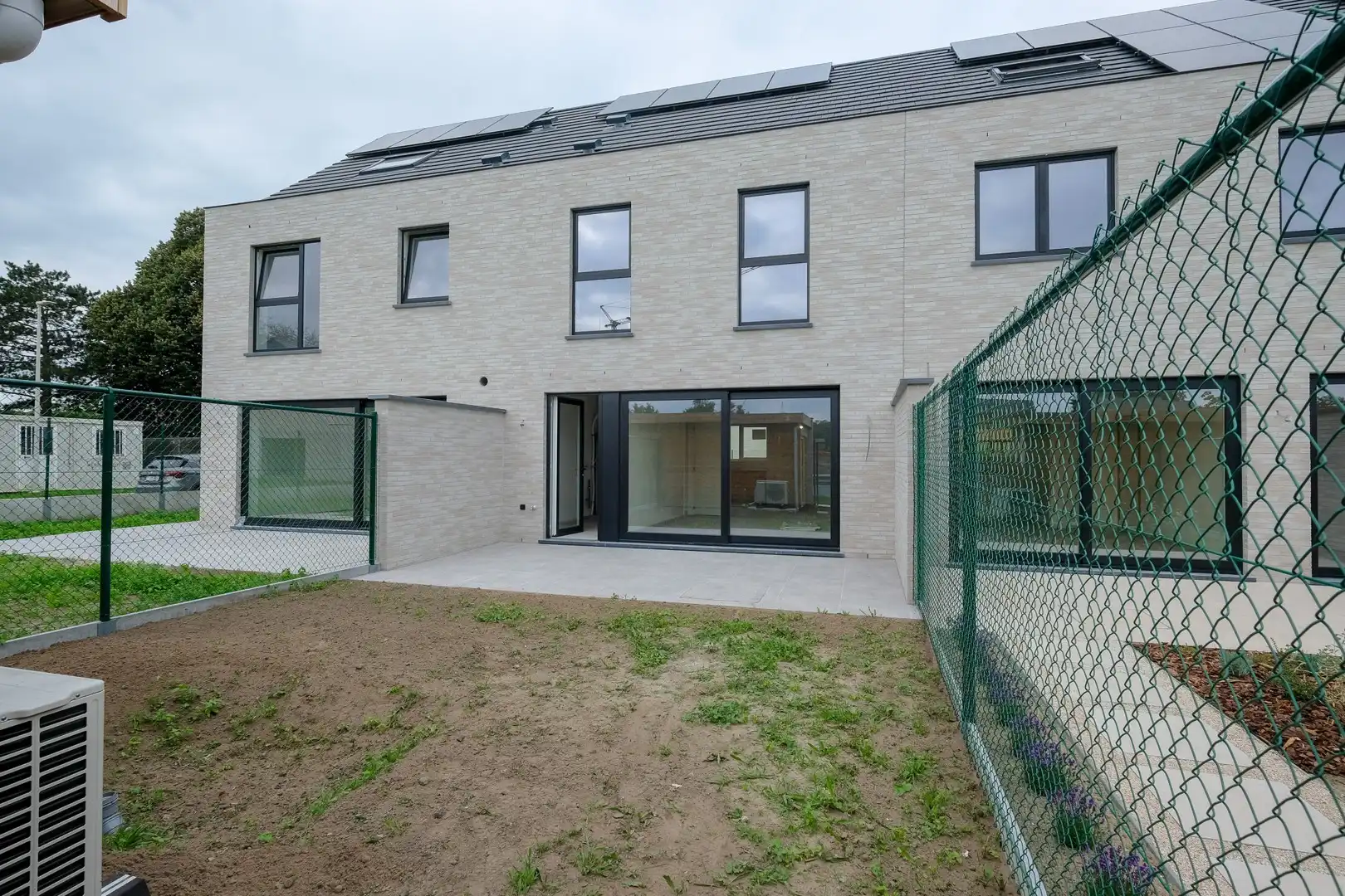 Energiezuinige nieuwbouwwoning met tuin te huur in Evergem foto 17